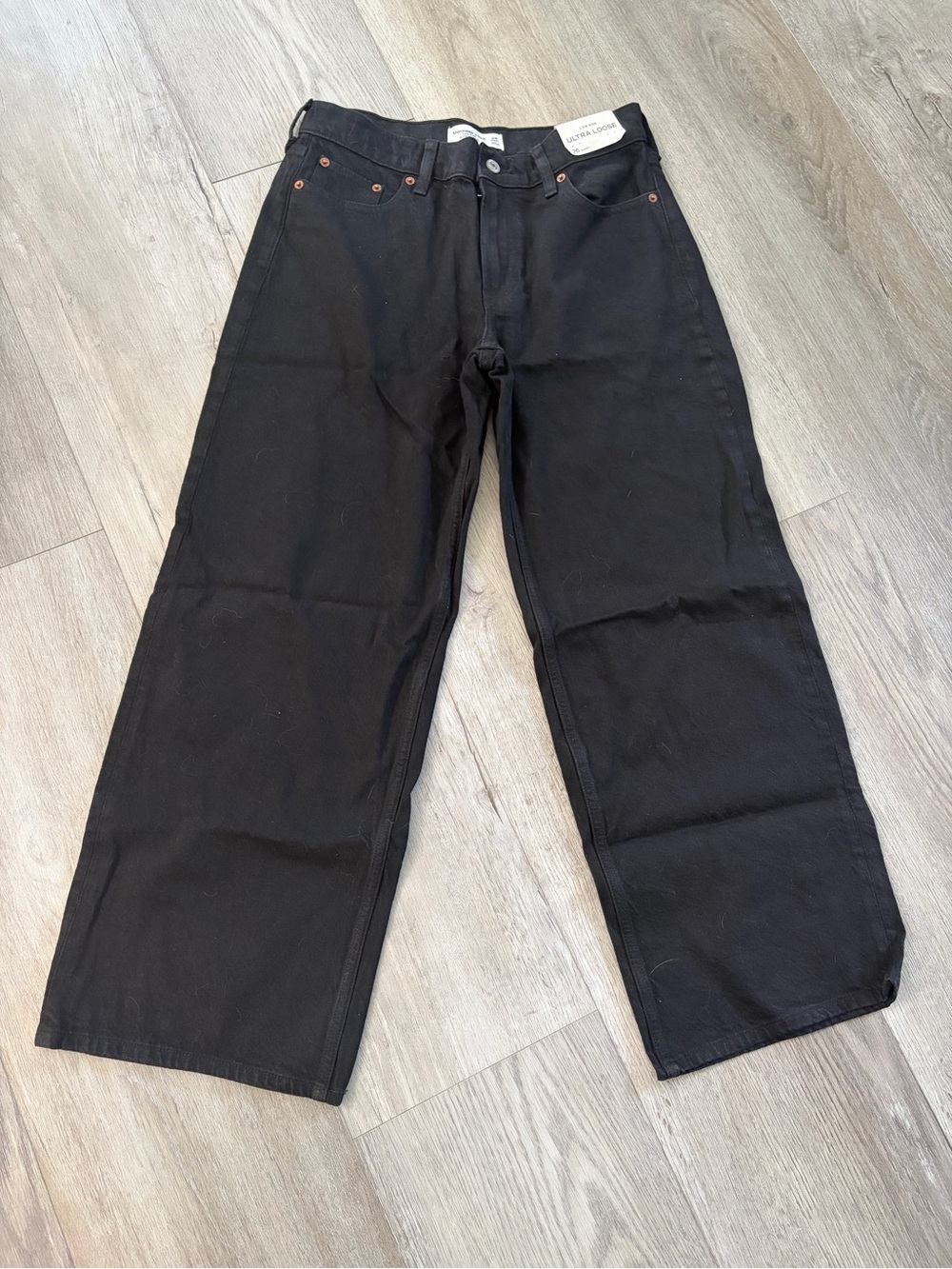 Abercrombie & Fitch Black Relaxed Wide-Leg Women's Jeans